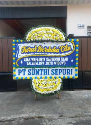 Papan Bunga Duka di Topo