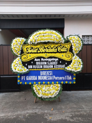 Papan Bunga Duka di Topo